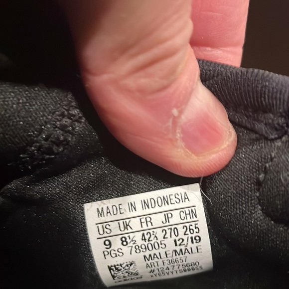 Two pairs adidas cloud run lite shoes - Picture 7 of 10